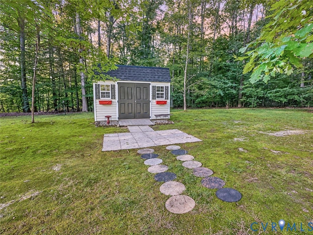4013 Tweedsmuir Road, Moseley, VA 23120 4013 Tweedsmuir Road, Moseley, VA 23120