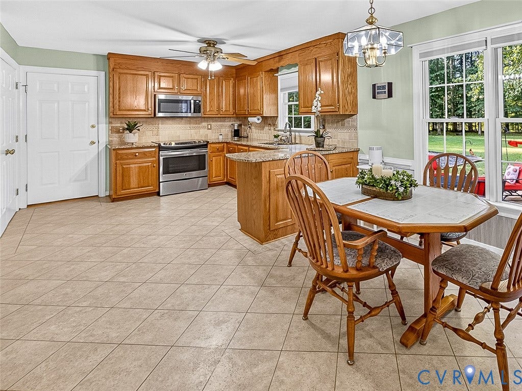 4013 Tweedsmuir Road, Moseley, VA 23120 4013 Tweedsmuir Road, Moseley, VA 23120