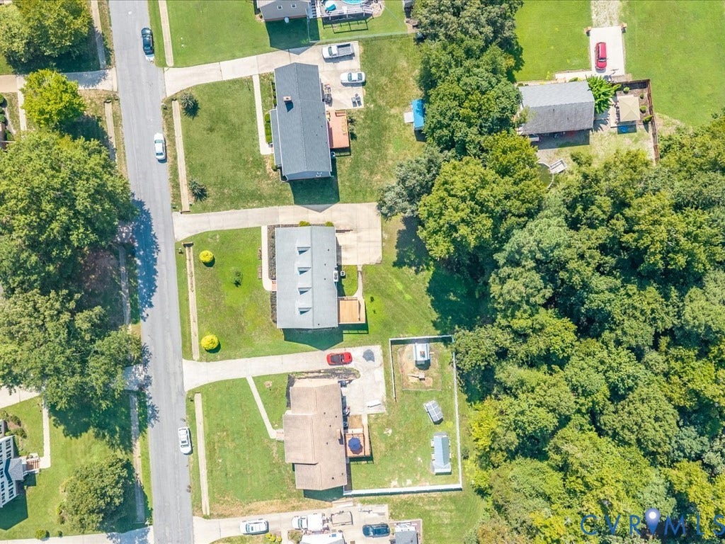 House backs to wooded area