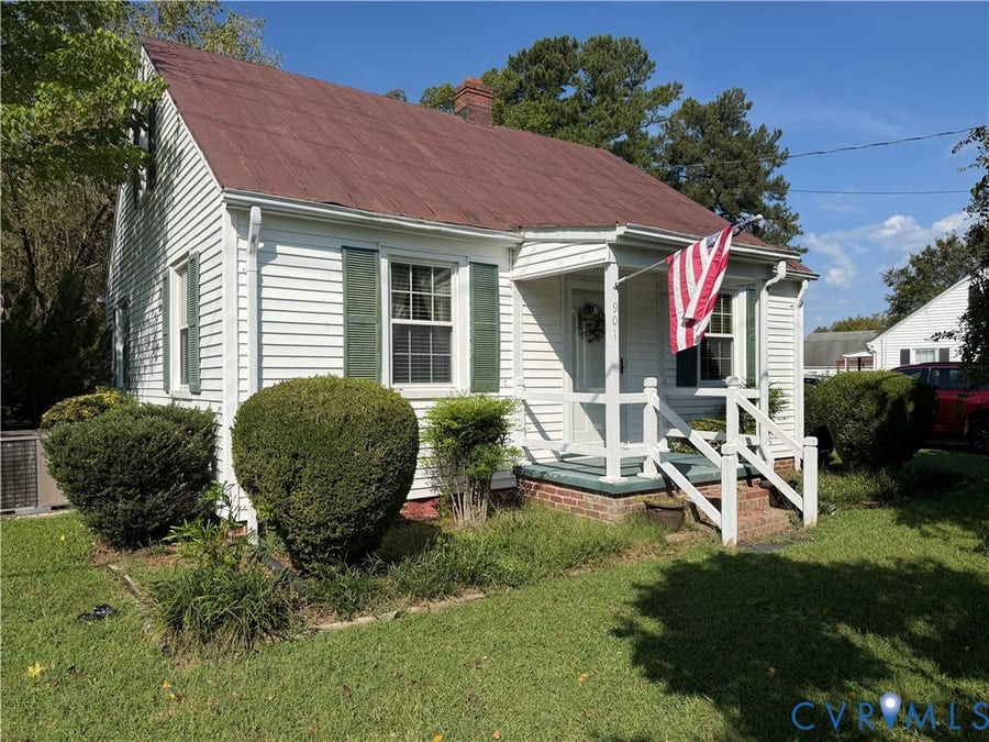 Property photo for 901 Hunterdale Road, Franklin, VA