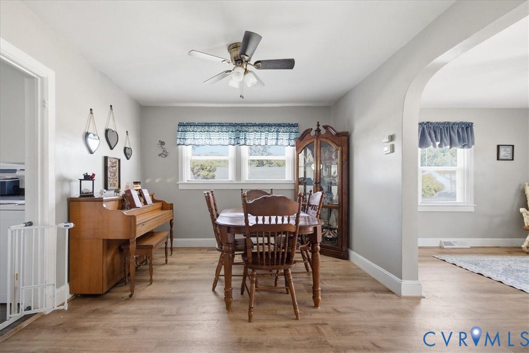 216 Conduit Road, Riverside Park, Colonial Heights, VA 23834 LVP flooring throughout