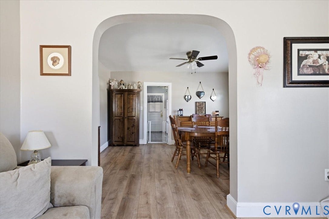 216 Conduit Road, Riverside Park, Colonial Heights, VA 23834 Archway opening into a dining area w ceiling fan