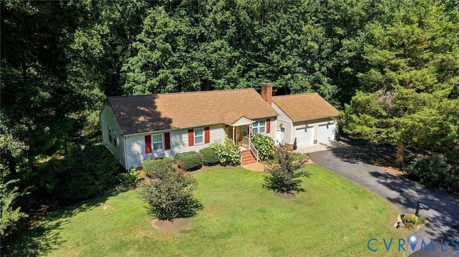 Property photo for 12914 Red Chestnut Drive, Midlothian, VA