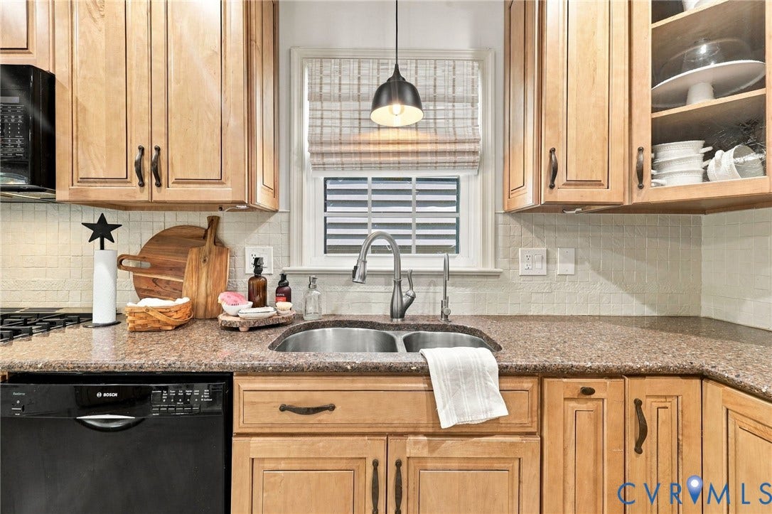 12914 Red Chestnut Drive, Midlothian, VA 23112 12914 Red Chestnut Drive, Midlothian, VA 23112