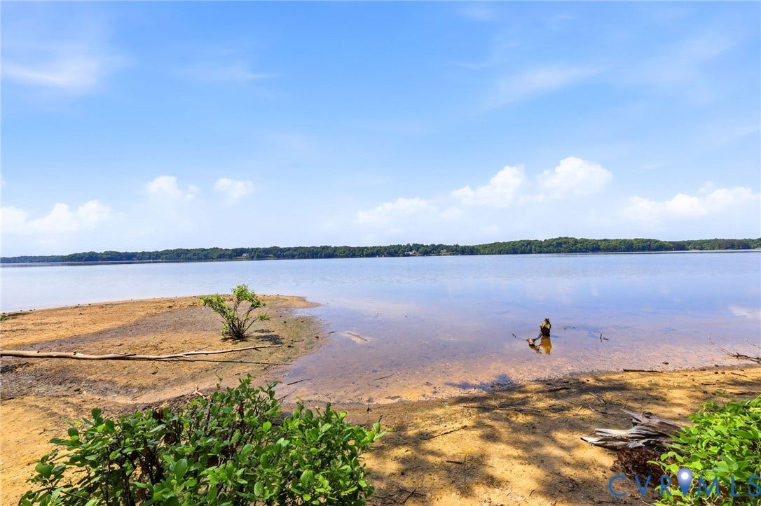 3211 Regatta Pointe Court, Brandermill, Midlothian, VA 23112 Autumn view (the Reservoir is low)