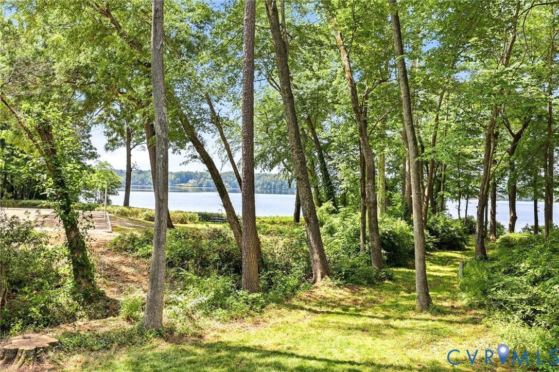 3211 Regatta Pointe Court, Brandermill, Midlothian, VA 23112 3211 Regatta Pointe Court, Brandermill, Midlothian, VA 23112