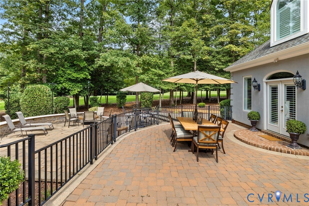 17 Quail Run Drive, Manakin Sabot, VA 23103 Large terrace overlooking hole #3 of Manakin course