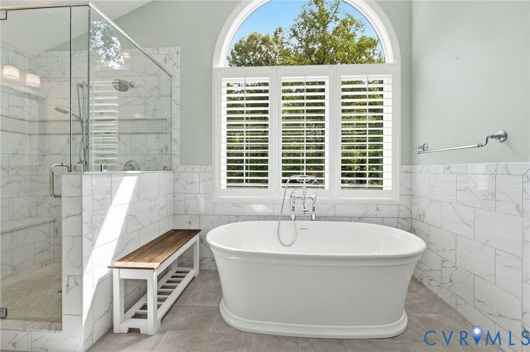 17 Quail Run Drive, Manakin Sabot, VA 23103 Primary Bathroom, updated with vaulted ceilings, plantation shutters