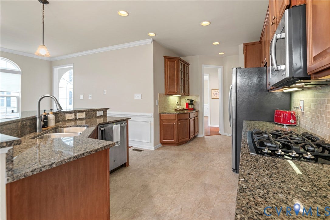 121 Siena Lane, Glen Allen, VA 23059 121 Siena Lane, Glen Allen, VA 23059