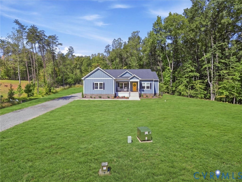 3102 Kensington Lane, Goochland, VA 23063 Light blue siding exterior with white trim