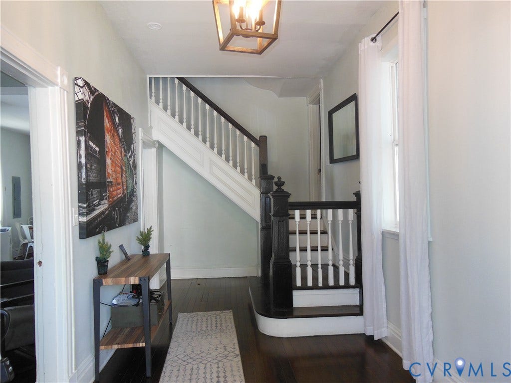 109 Yancey Street, Richmond, VA 23222 Formal Entrance Foyer