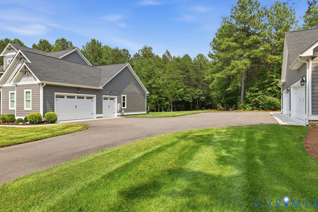 13114 Spring Road, Barr Brook Farms, Rockville, VA 23146 Asphalt driveway with a large parking area