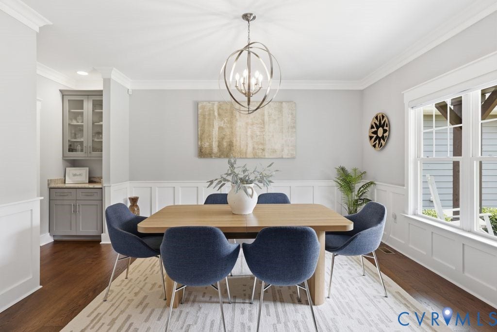 13114 Spring Road, Barr Brook Farms, Rockville, VA 23146 Hardwood flooring, crown molding, wainscoting, built-in cabinetry, and a multi-pane window