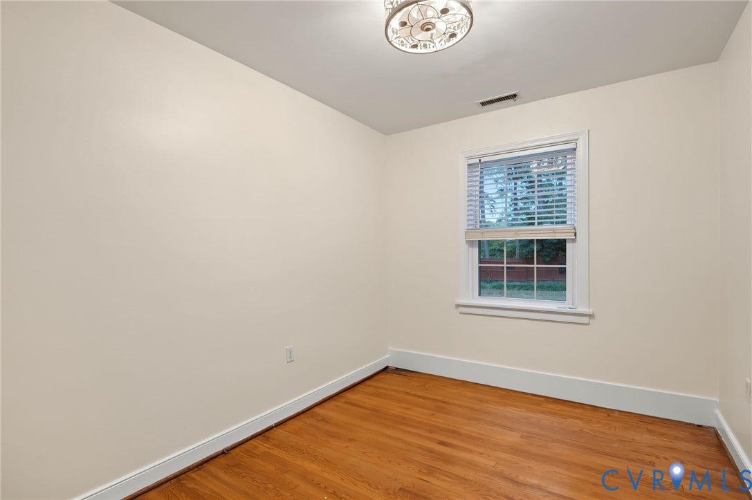 3353 Warner Road, Stratford Hills, Richmond, VA 23225 Hardwood flooring paired with light-toned walls