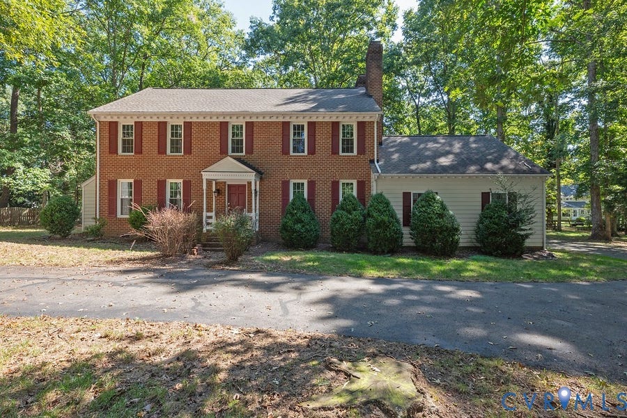 Property photo for 13830 Hailsham Circle, Midlothian, VA