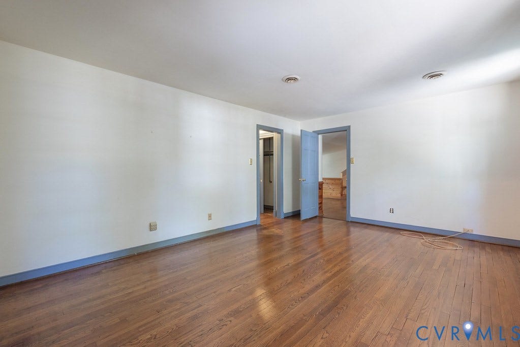 13830 Hailsham Circle, Salisbury, Midlothian, VA 23113 Hardwood flooring throughout with light-toned walls and contrasting trim