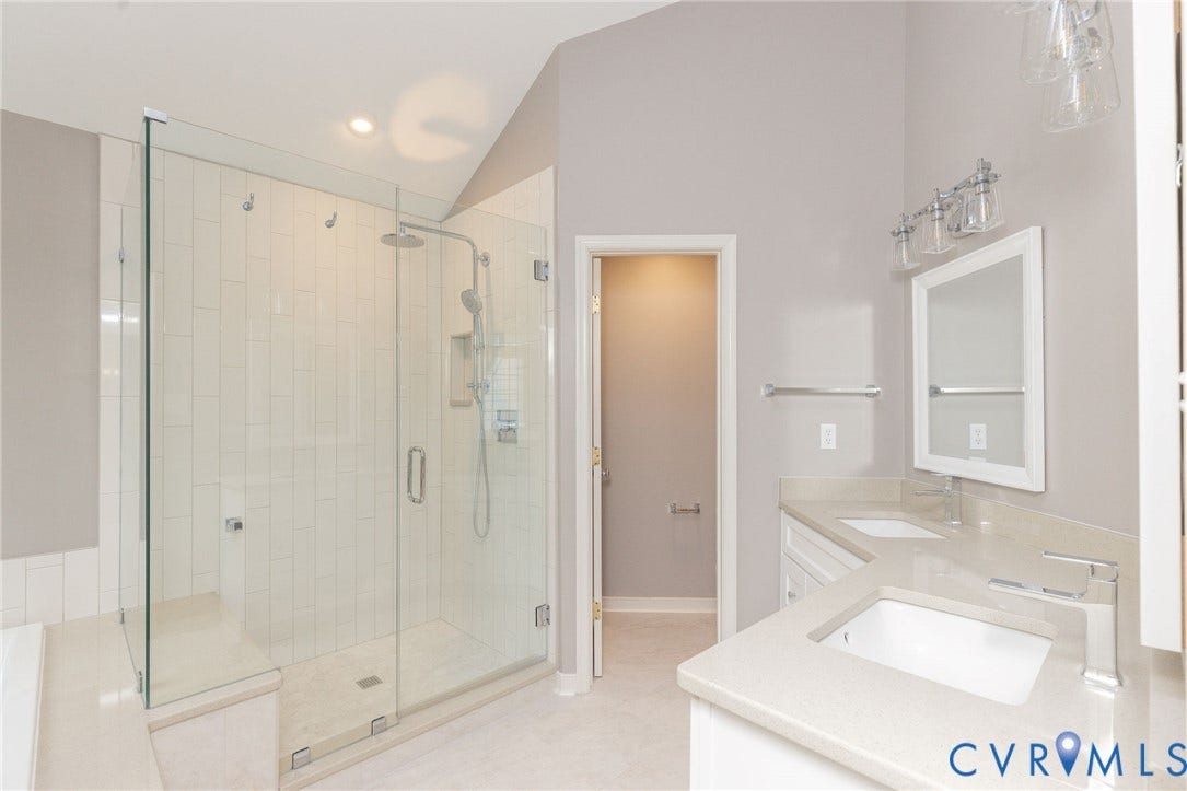 Brand New Bathroom - You'll love it!