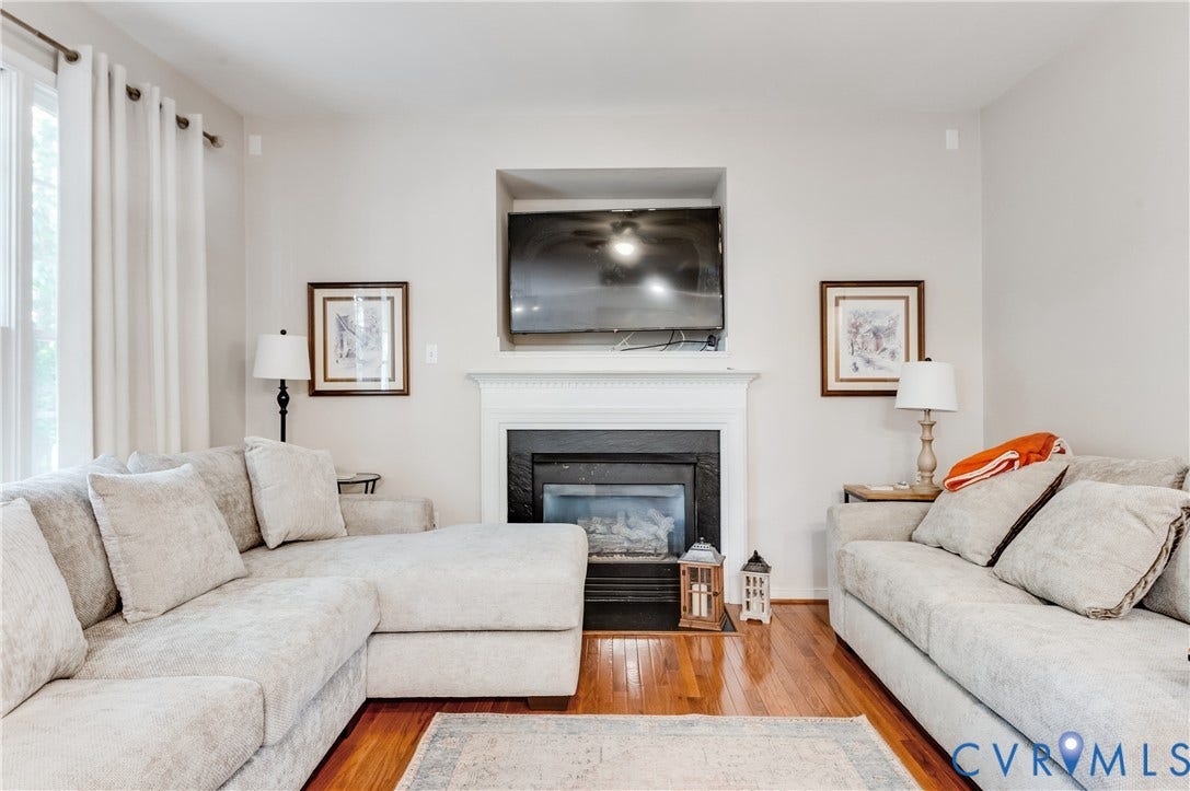 9365 Windsor Shade Drive, Kings Charter, Mechanicsville, VA 23116