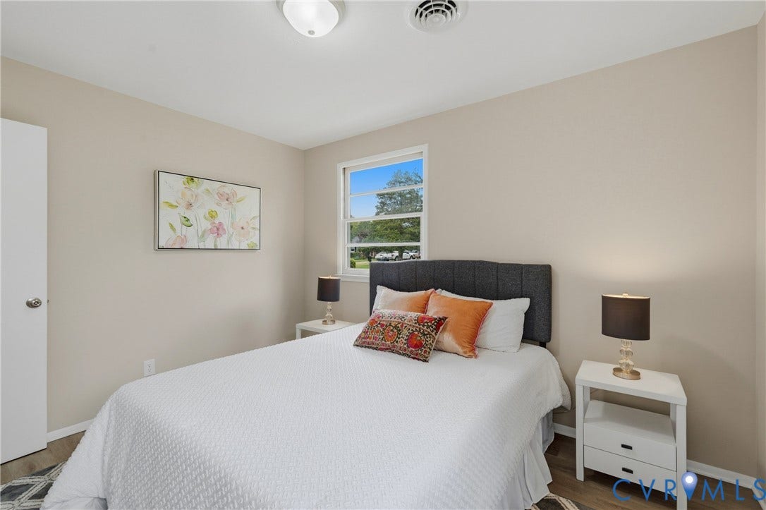 1814 Aeronca Avenue, Henrico, VA 23228 Recessed lighting, wood-finish flooring, and light neutral wall colors