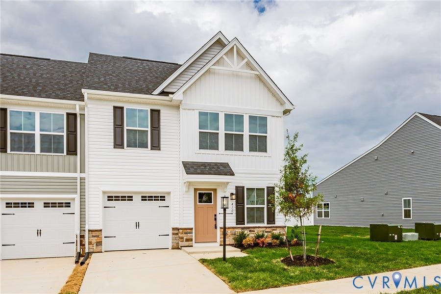 Property photo for 410 Bright Lemon Court, Sandston, VA