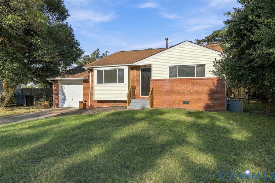 Property photo for 529 Longfellow Avenue, Virginia Beach, VA
