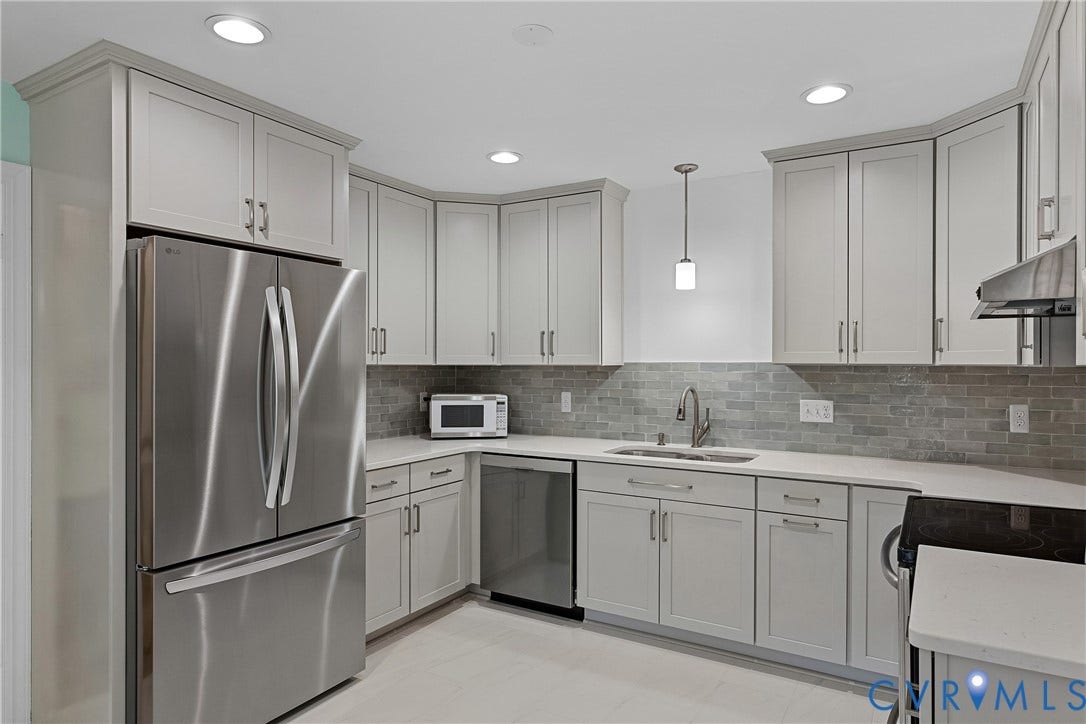 9017 Wood Sorrel Drive, Henrico, VA 23229 Quartz countertops, new flooring and stainless appliances