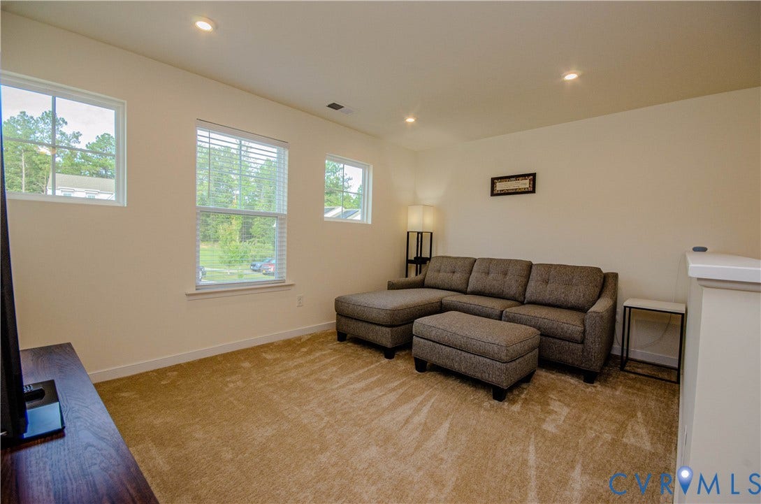48 Sovereign Circle, Aylett, VA 23009