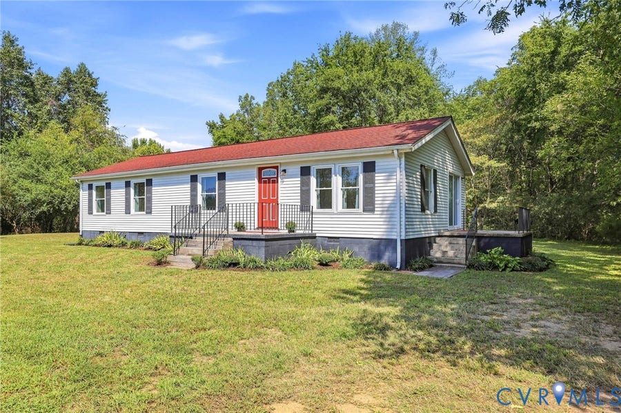 Property photo for 8410 Holdsworth Road, Disputanta, VA
