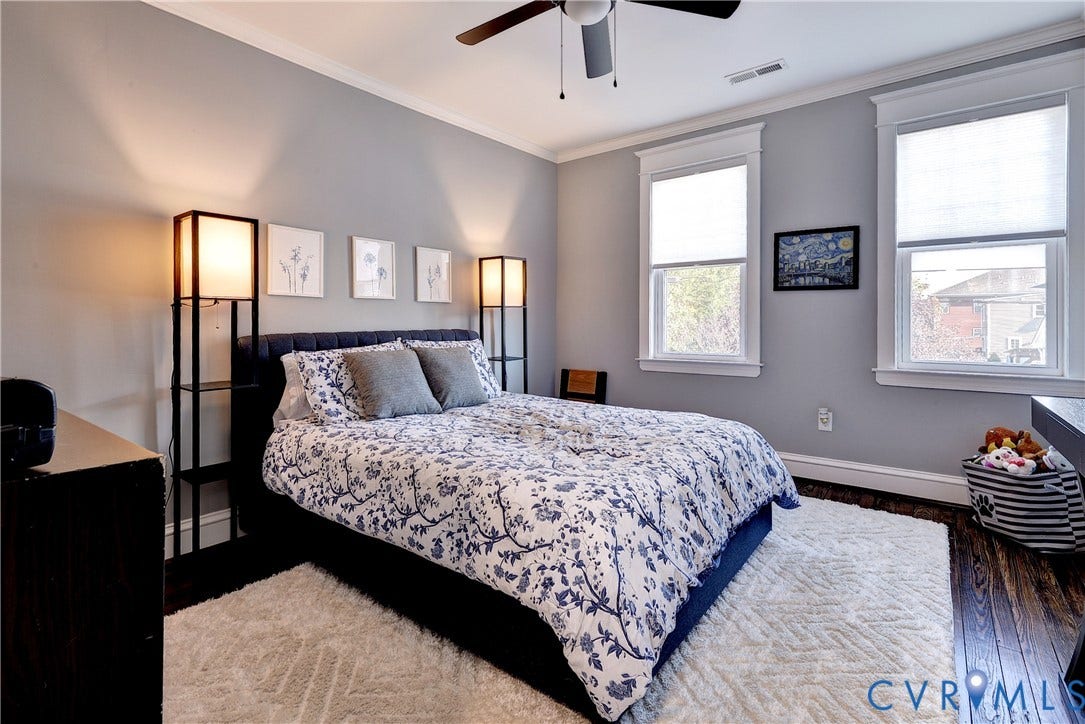 Bedroom 2 - Walk in closet
