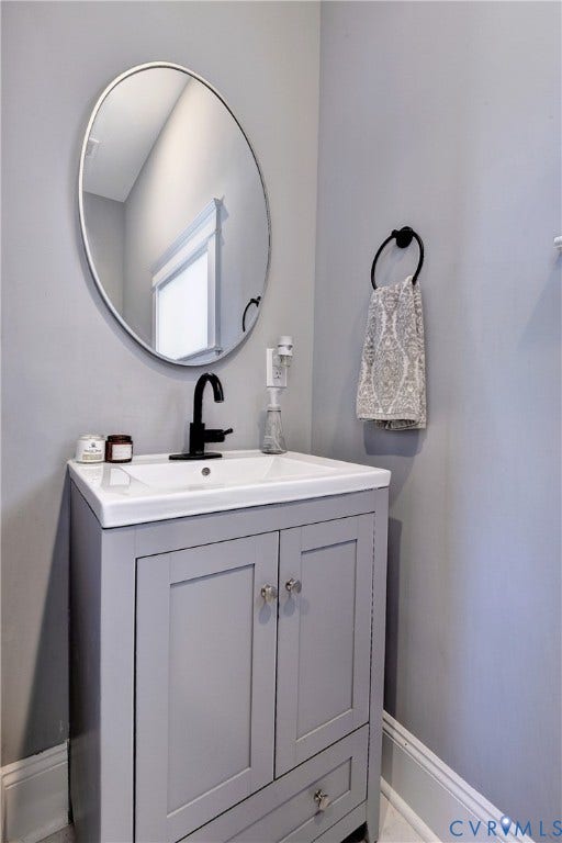 Powder room off Kitchen
