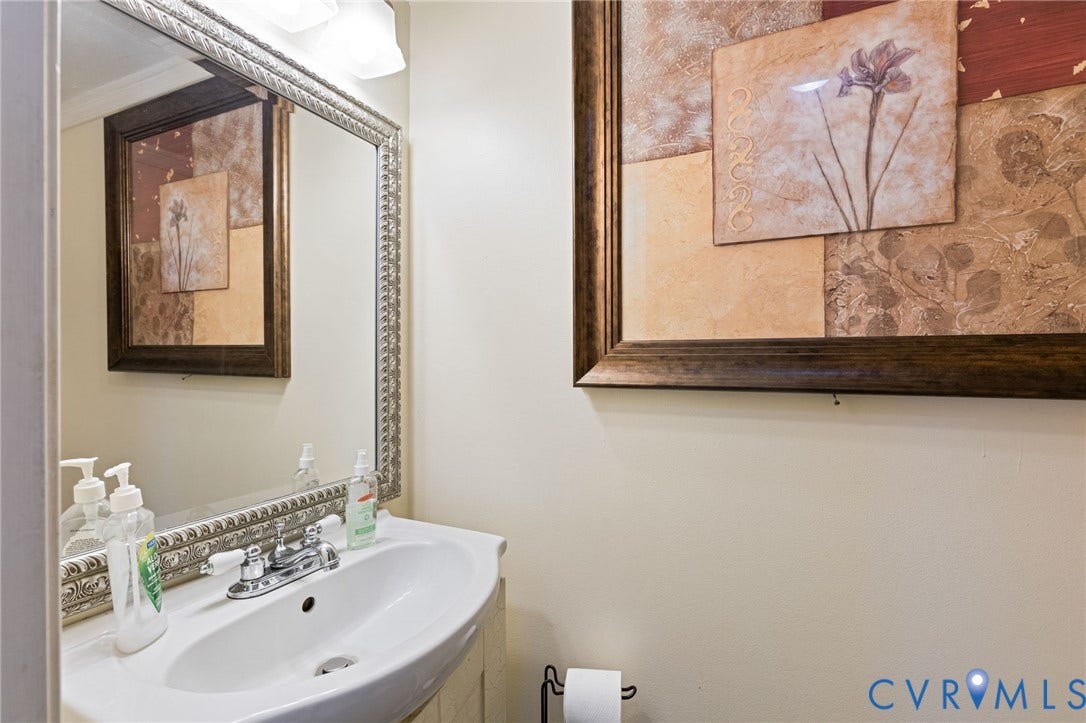 14119 Kentwood Forest Drive, Kentwood Forest, Chester, VA 23831 Powder room
