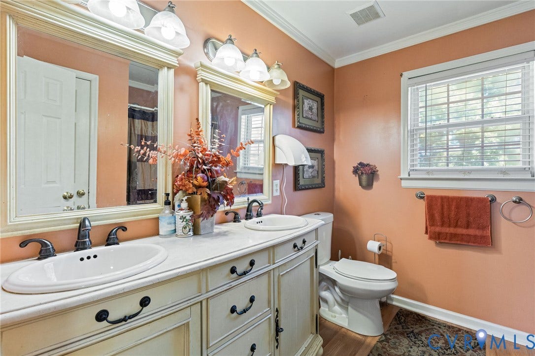 14119 Kentwood Forest Drive, Kentwood Forest, Chester, VA 23831 Double vanity
