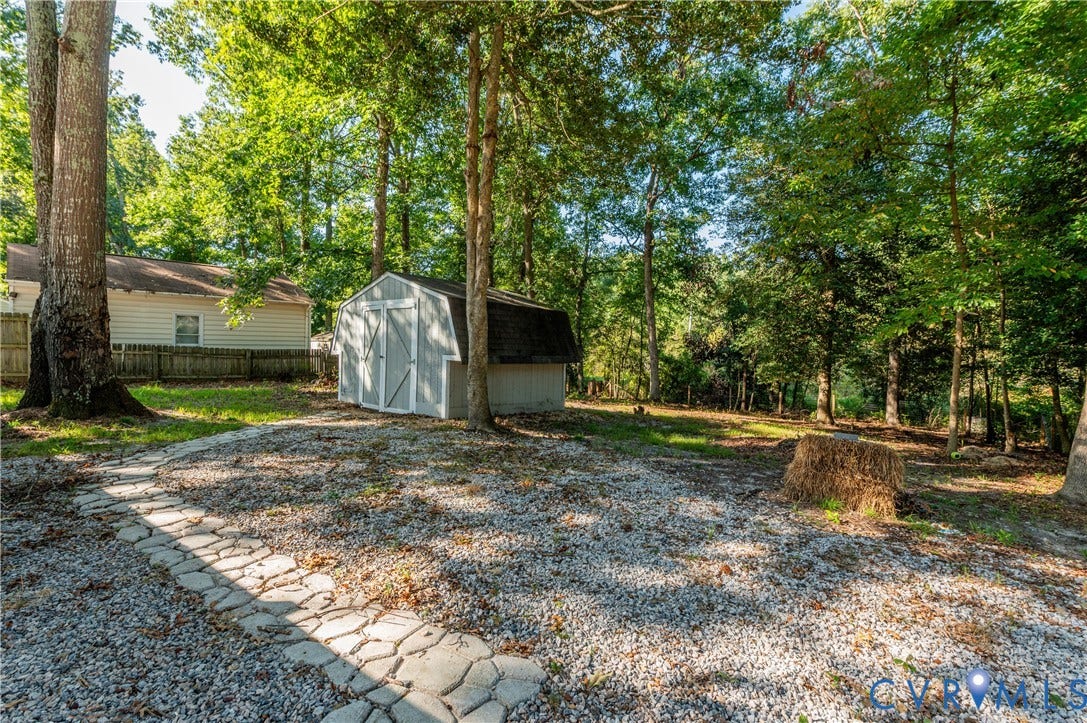 10008 Brittonwood Drive, North Chesterfield, VA 23237