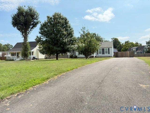 Property photo for 7434 Shire Parkway, Mechanicsville, VA