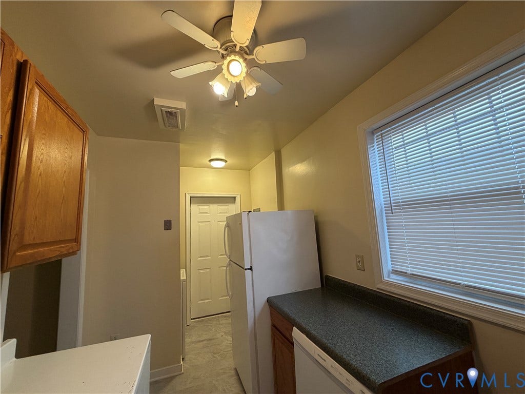 114 S Addison Street, #Lower, Richmond, VA 23220 Fully equipped kitchen