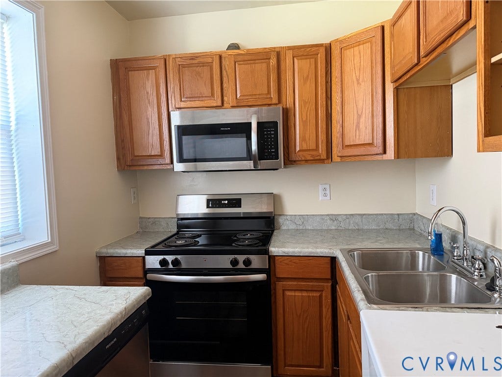 114 S Addison Street, #Upper, Richmond, VA 23220 Fully appointed kitchen with new countertops