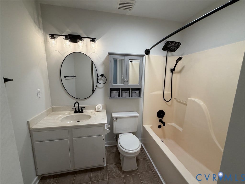 1838 Timberly Waye, Henrico, VA 23238 Large hall bathroom upstairs