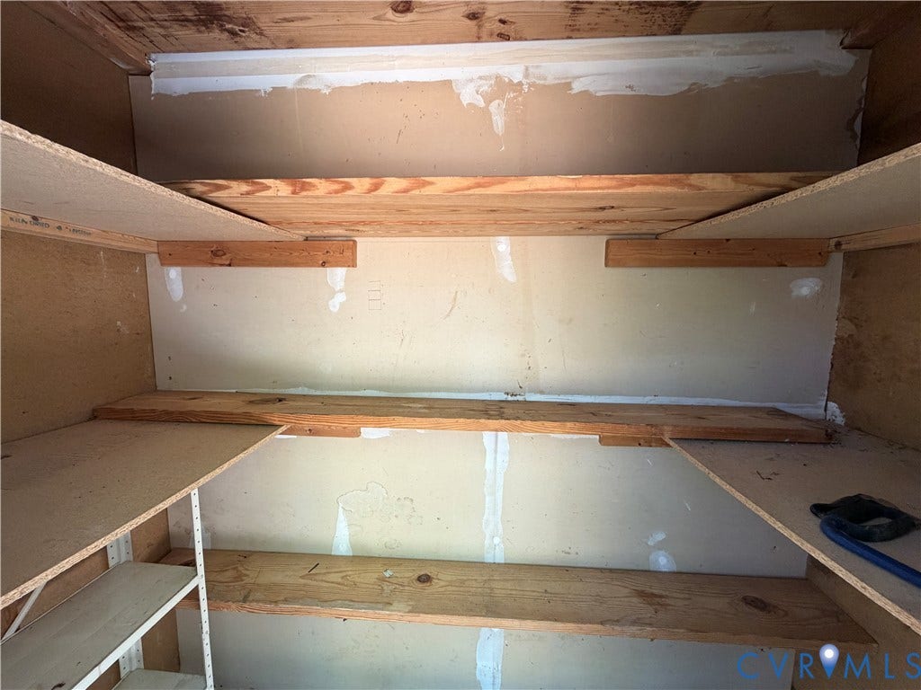 1838 Timberly Waye, Henrico, VA 23238 Spacious storage shed!