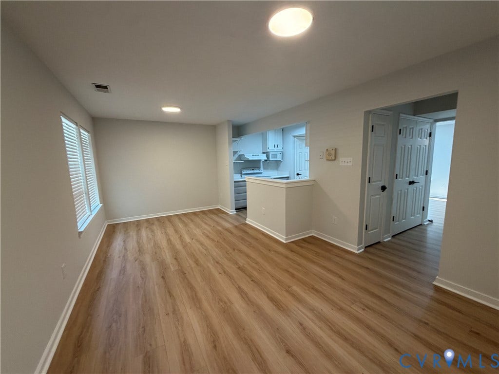 1838 Timberly Waye, Henrico, VA 23238 Huge den/dining area off of kitchen!