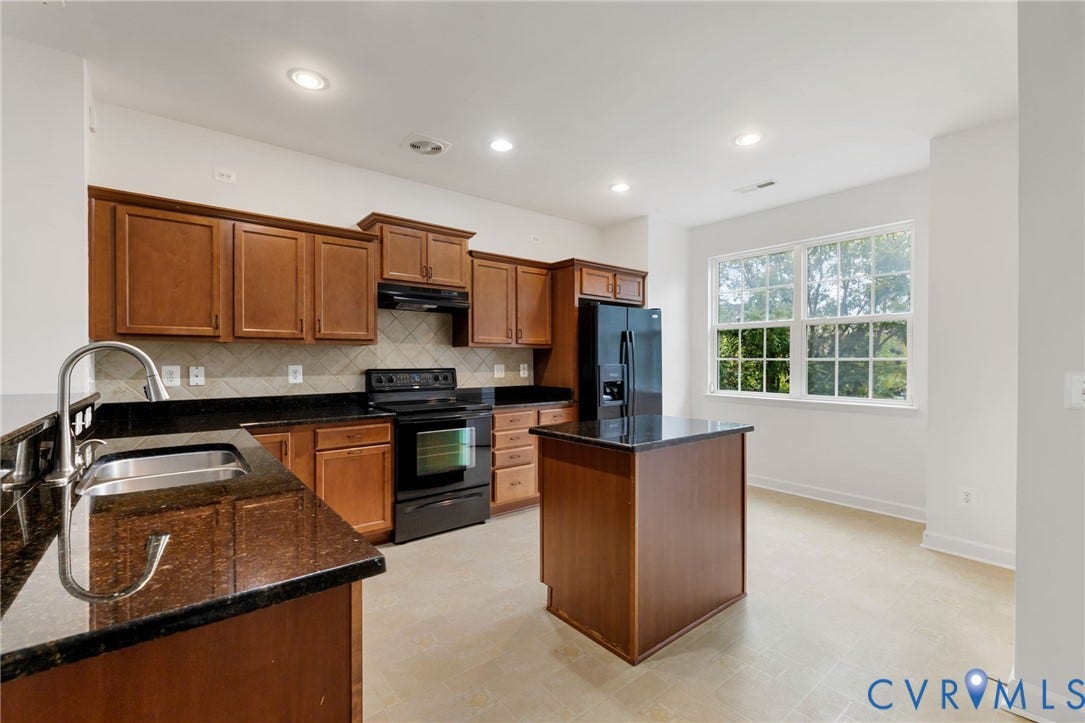 4813 Sapphire Drive, Midlothian, VA 23112 4813 Sapphire Drive, Midlothian, VA 23112