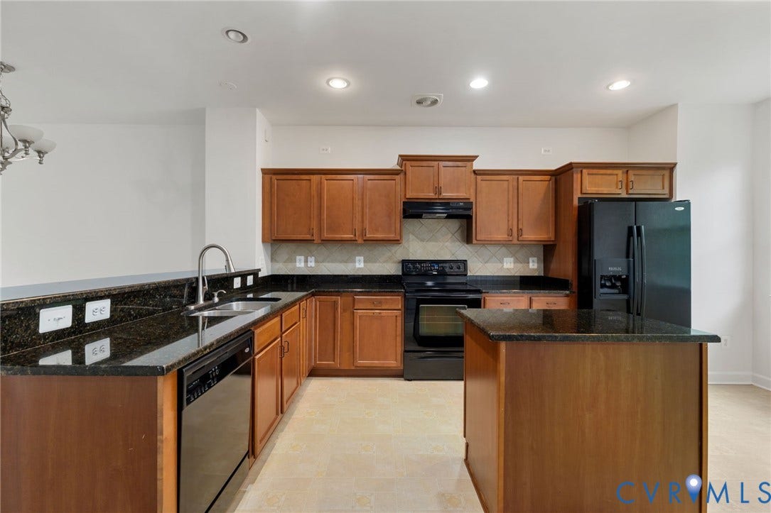 4813 Sapphire Drive, Midlothian, VA 23112 4813 Sapphire Drive, Midlothian, VA 23112