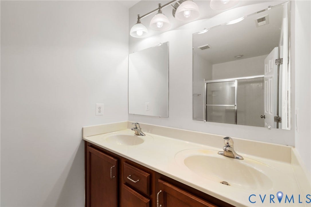 4813 Sapphire Drive, Midlothian, VA 23112 4813 Sapphire Drive, Midlothian, VA 23112