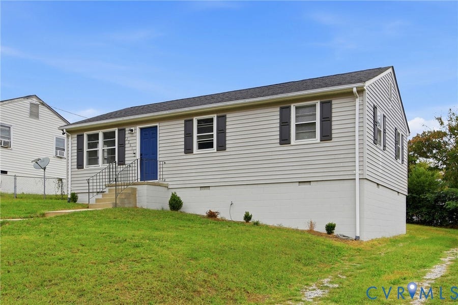 Property photo for 20611 Ravensbourne Drive, Chesterfield, VA