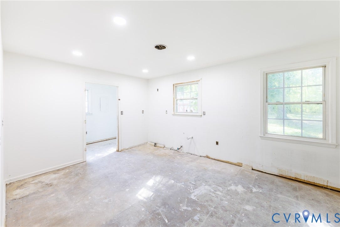 3720 Elsie Drive, Dinwiddie, VA 23803 3720 Elsie Drive, Dinwiddie, VA 23803