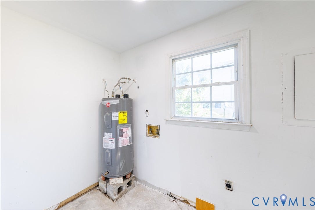 3720 Elsie Drive, Dinwiddie, VA 23803 3720 Elsie Drive, Dinwiddie, VA 23803