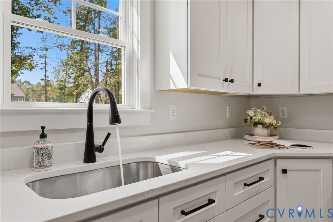 5305 Ecoff Avenue, Chester, VA 23831