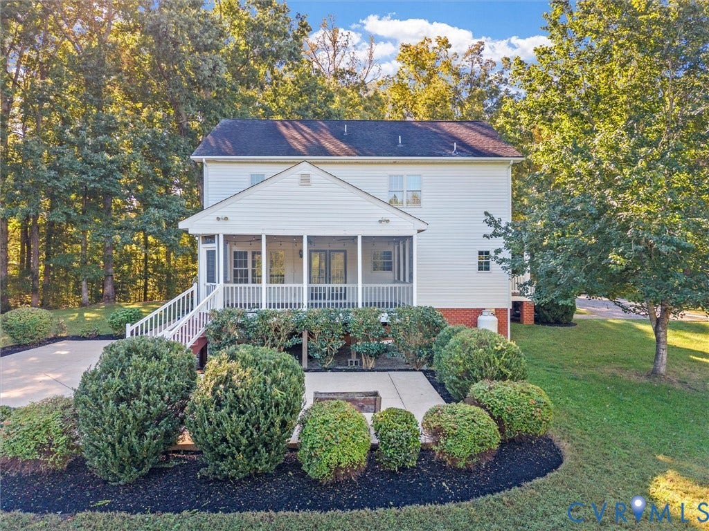 2354 Camelback Road, Maidens, VA 23102 Side view with patio