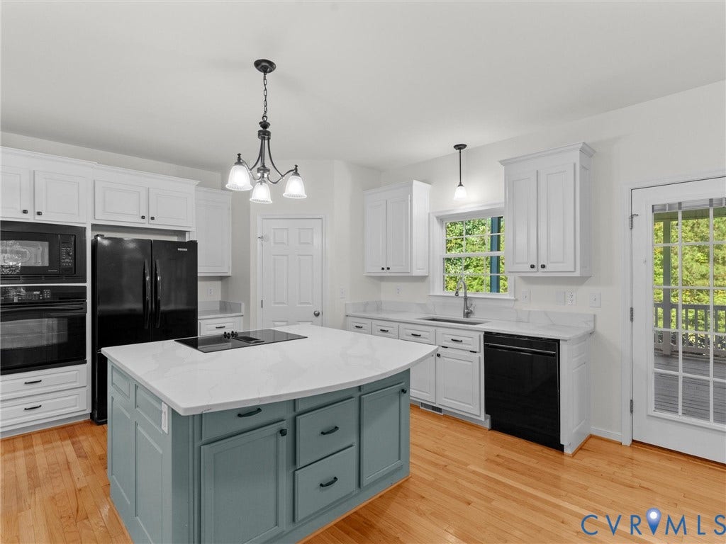 2354 Camelback Road, Maidens, VA 23102 Pendant light, quartz countertops