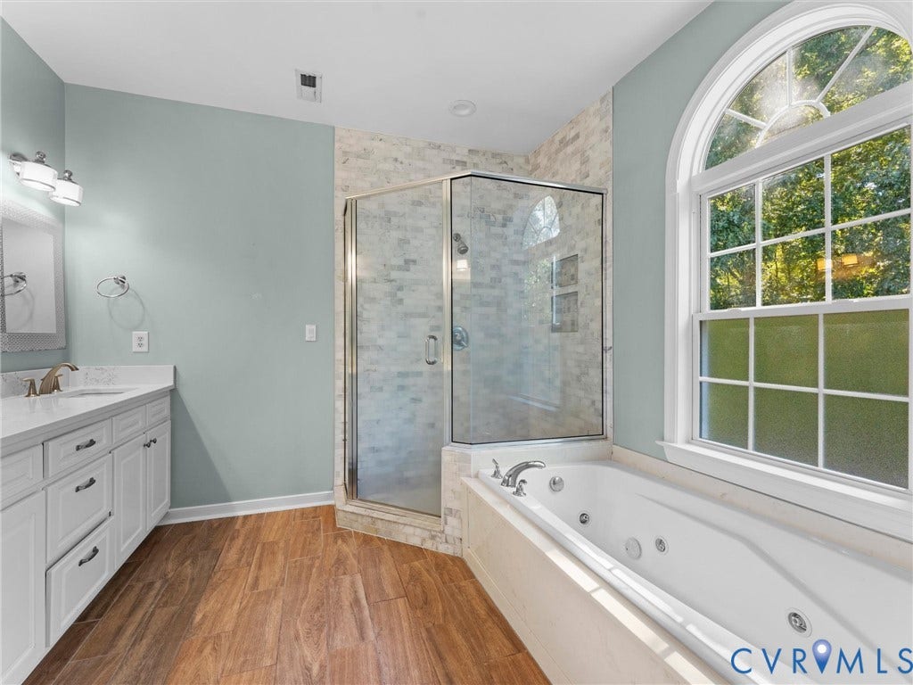 2354 Camelback Road, Maidens, VA 23102 2354 Camelback Road, Maidens, VA 23102