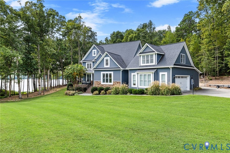 Property photo for 20018 Chesdin Harbor Drive, South Chesterfield, VA